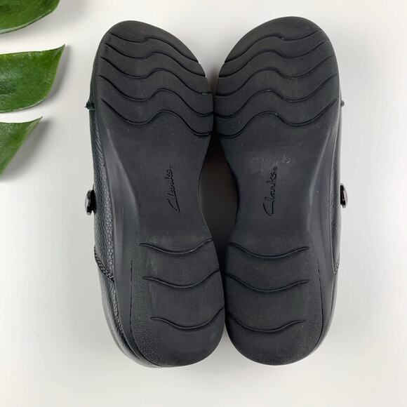 Clarks Cheyn Inca Loafers Slip On Black Leather Comfort Cushion Soft Women's 7 - Picture 10 of 10